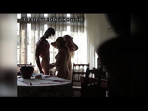 ❤️ Sexvenner inviterer en gigantisk mann og en trekant med seg ❤❌ Jævla video på porno no.assistentai.ru ❌